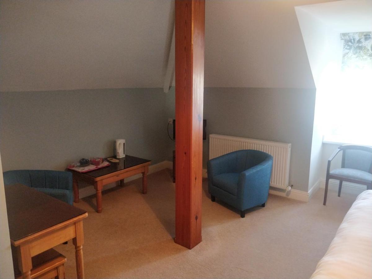 Avonmore House Guest Accommodation Йол Екстер'єр фото