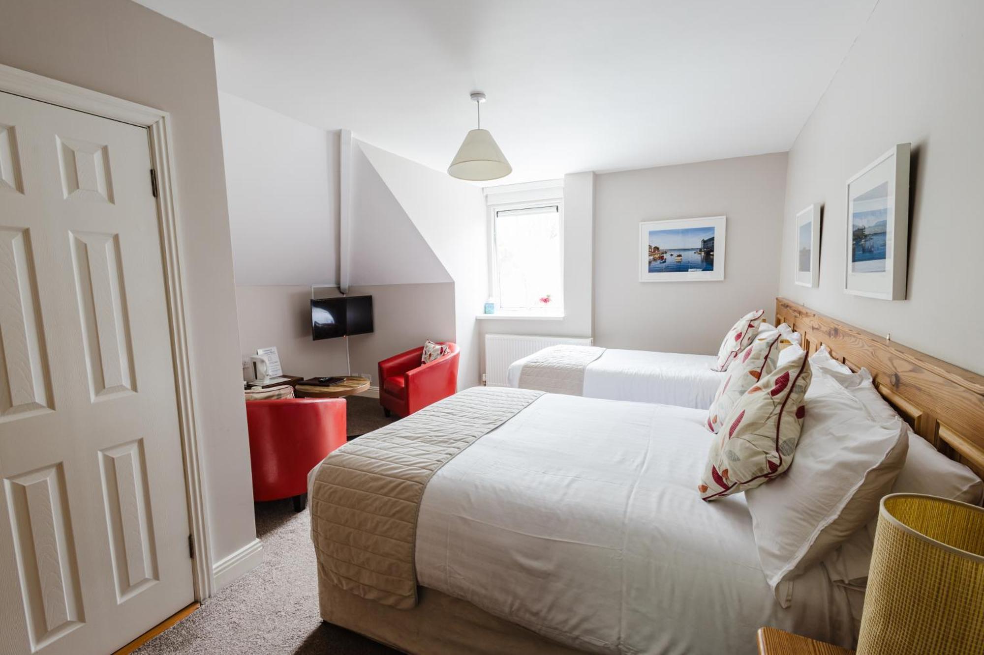 Avonmore House Guest Accommodation Йол Екстер'єр фото